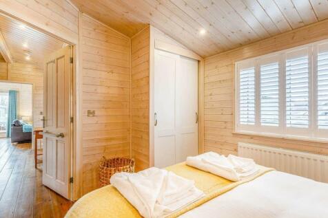 bedroom.jpg