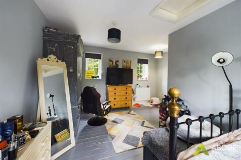 CAM02696G0-PR0323-STILL027.jpg