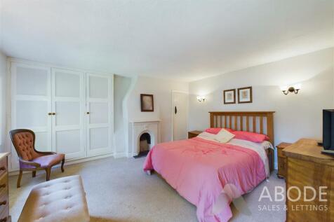 CAM02696G0-PR0355-STILL021.jpg