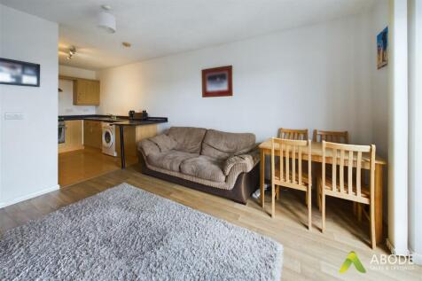 CAM03645G0-PR0032-STILL008.jpg
