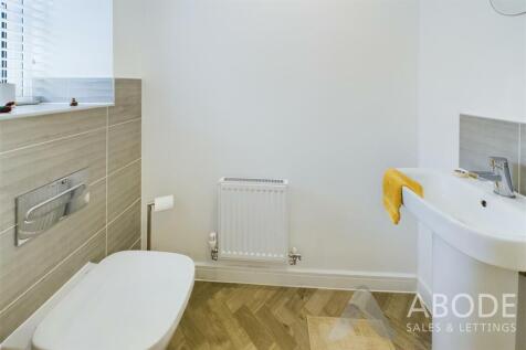 CAM03645G0-PR0071-STILL007.jpg