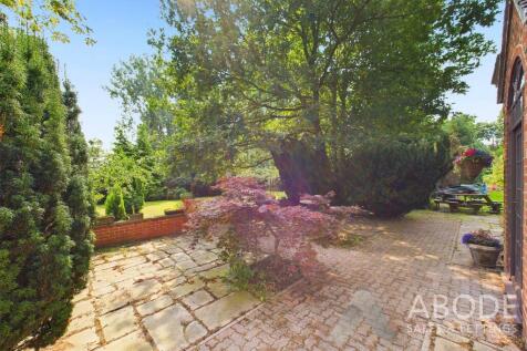 CAM03473G0-PR0072-STILL027.jpg