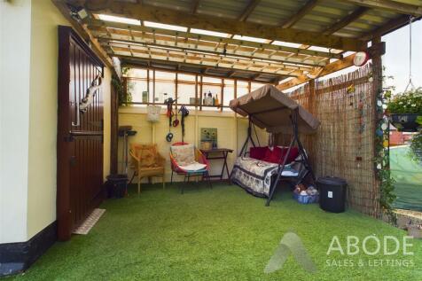 CAM03645G0-PR0100-STILL026.jpg