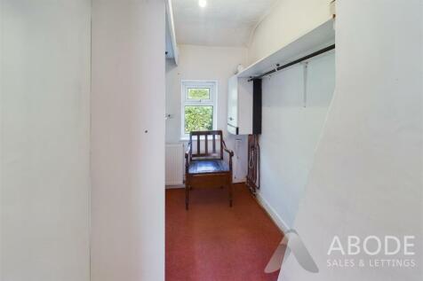 CAM03645G0-PR0098-STILL007.jpg