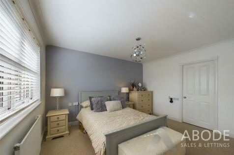 CAM02696G0-PR0399-STILL013.jpg