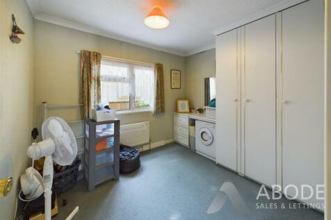 CAM04151G0-PR0057-STILL007.jpg