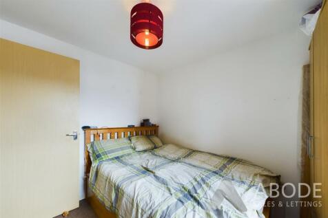 CAM02696G0-PR0408-STILL006.jpg