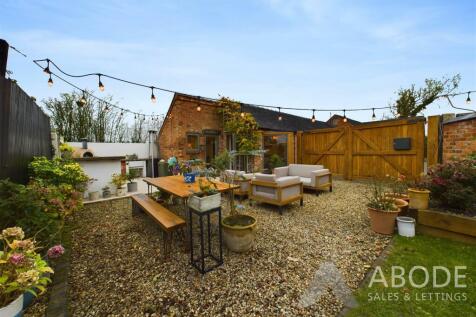 CAM03473G0-PR0155-STILL078.jpg