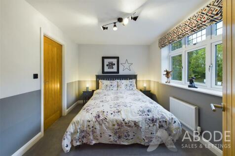 CAM04151G0-PR0048-STILL034.jpg