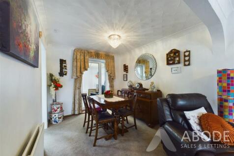 CAM03473G0-PR0171-STILL015.jpg