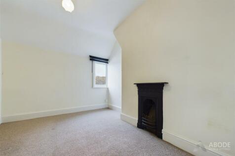 CAM02696G0-PR0439-STILL017.jpg