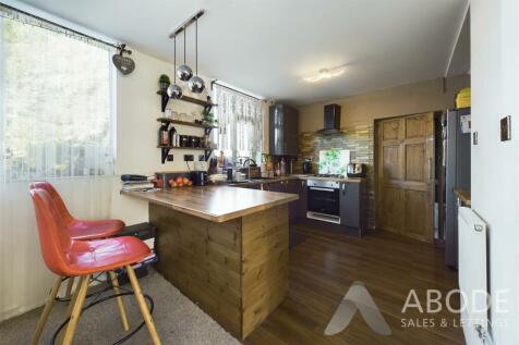 CAM03473G0-PR0180-STILL002.jpg