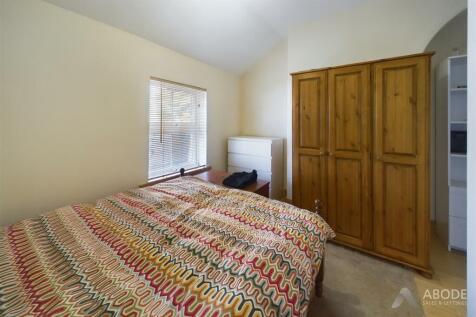 CAM03645G0-PR0127-STILL008.jpg