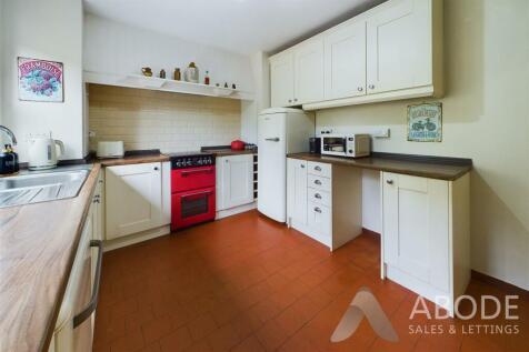 CAM03645G0-PR0064-STILL019.jpg