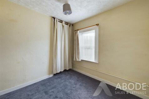 CAM04151G0-PR0063-STILL007.jpg