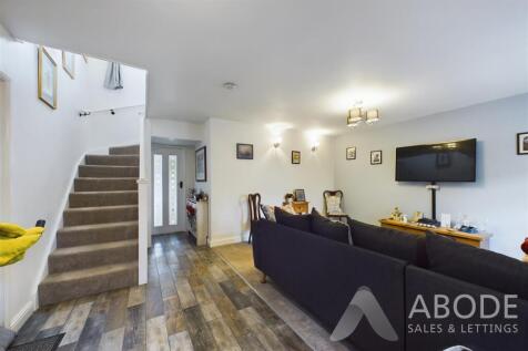 CAM03473G0-PR0206-STILL018.jpg