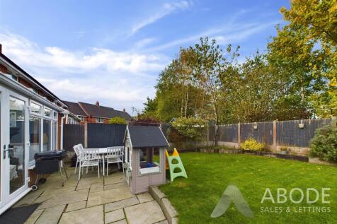 CAM02696G0-PR0402-STILL004.jpg