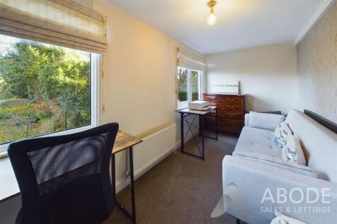 CAM03645G0-PR0132-STILL014.jpg