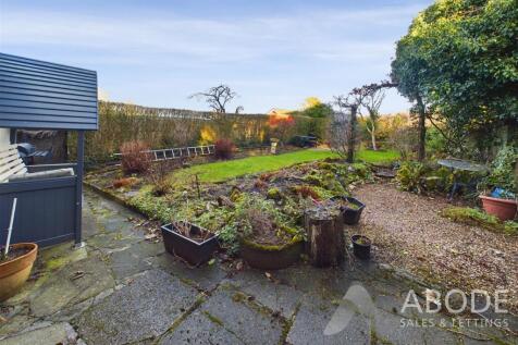 CAM03645G0-PR0132-STILL008.jpg