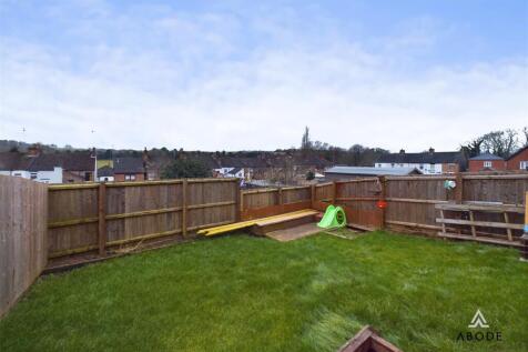 CAM02696G0-PR0490-STILL009.jpg