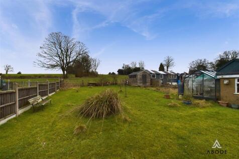 CAM04151G0-PR0125-STILL032.jpg