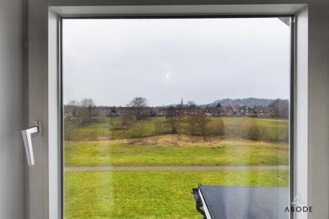 CAM04151G0-PR0132-STILL018.jpg