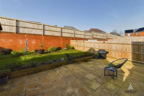 CAM03473G0-PR0252-STILL004.jpg