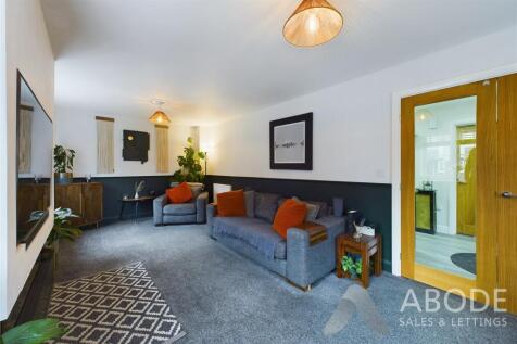 CAM03473G0-PR0111-STILL015.jpg