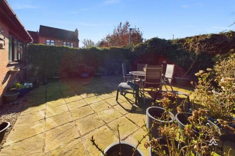 CAM03645G0-PR0162-STILL014.jpg