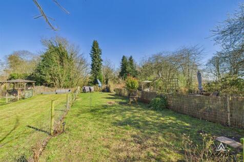 CAM03473G0-PR0282-STILL023.jpg