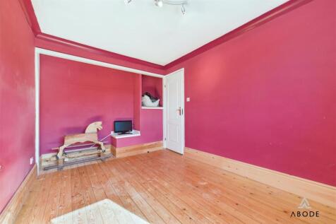 CAM03473G0-PR0296-STILL014.jpg