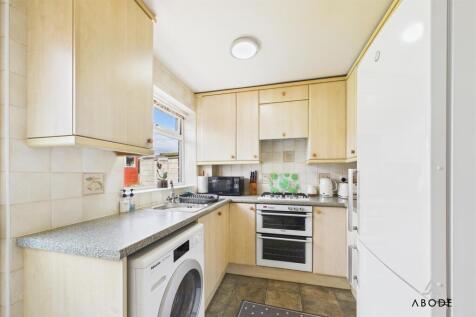 CAM02696G0-PR0553-STILL005.jpg
