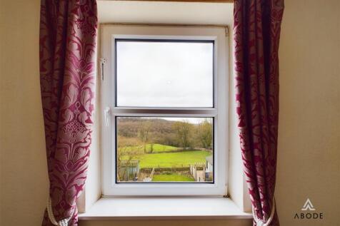 CAM04151G0-PR0126-STILL004.jpg