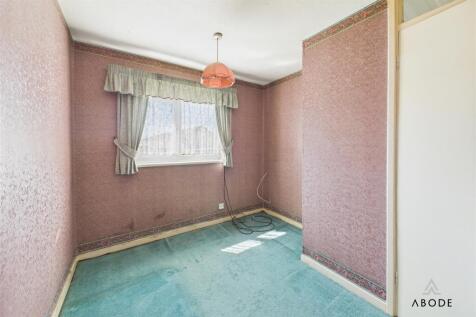 CAM04151G0-PR0171-STILL012.jpg