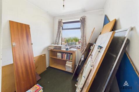 CAM02696G0-PR0580-STILL010.jpg