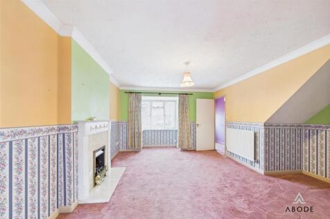 CAM02696G0-PR0611-STILL003.jpg