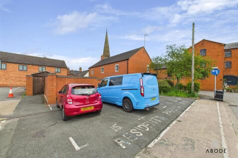 CAM03473G0-PR0366-STILL029.jpg