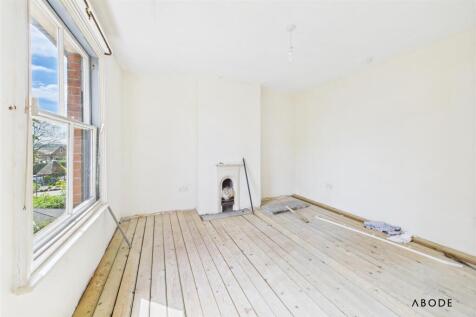 CAM04151G0-PR0177-STILL003.jpg