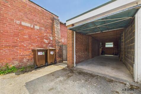 CAM03473G0-PR0375-STILL027.jpg