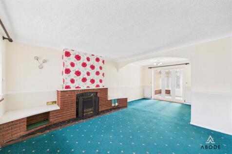 CAM02696G0-PR0639-STILL004.jpg