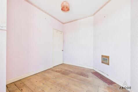 CAM03473G0-PR0397-STILL016.jpg
