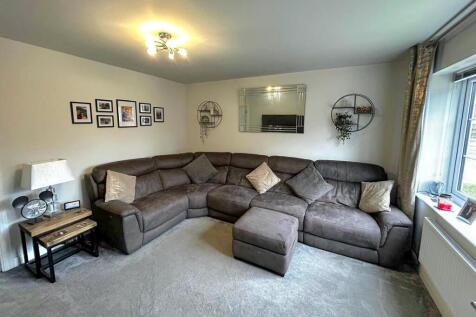 3 Living room.jpg