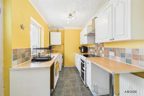 CAM01882G0-PR0124-STILL005.jpg
