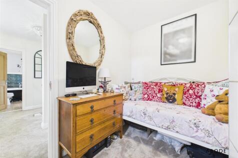 CAM03473G0-PR0430-STILL027.jpg