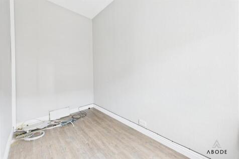 CAM02544G0-PR0296-STILL026.jpg
