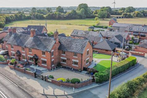 dji_fly_20250815_174928_708_1755276607955_photo_op