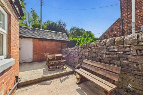CAM02696G0-PR0674-STILL037.jpg