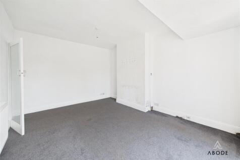 CAM01882G0-PR0127-STILL005.jpg
