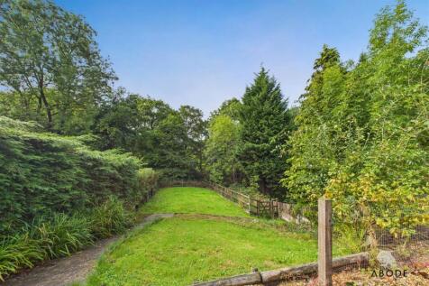 CAM03790G0-PR0084-STILL007.jpg