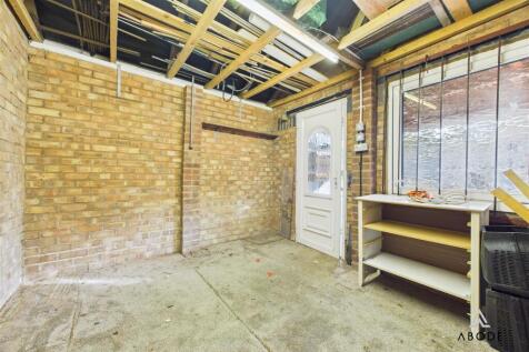 CAM03473G0-PR0458-STILL002.jpg